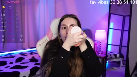 .. alice .. online show from May 16, 11:20 am