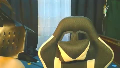 wildhot_francine4uxxx online show from November 16, 1:24 pm