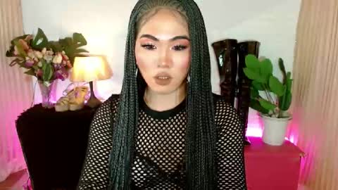 Lianelaiza online show from December 14, 6:41 am