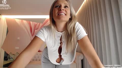 Lili online show from October 20, 5:40 pm