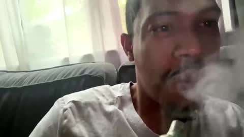 will021087 online show from October 31, 2:06 pm