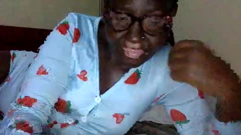 Willa Sara online show from February 28, 7:40 pm