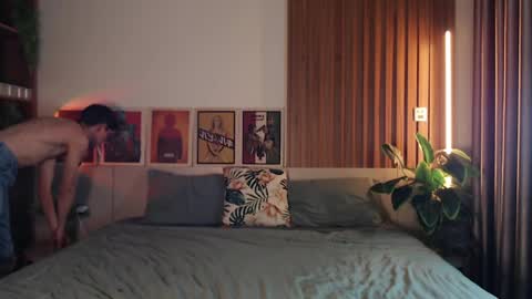 William online show from April 3, 1:51 pm