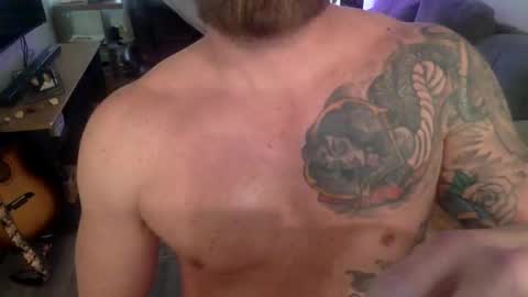 Snapshot of williamedwardthegeazy chatting on October 25, 2:39 pm williamedward online show from October 25, 2:39 pm