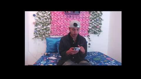 willians__ online show from September 19, 11:47 am