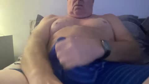 willieb777 online show from October 4, 8:06 pm