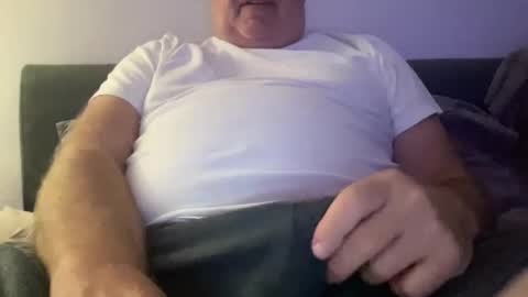 willieb777 online show from October 13, 1:18 am