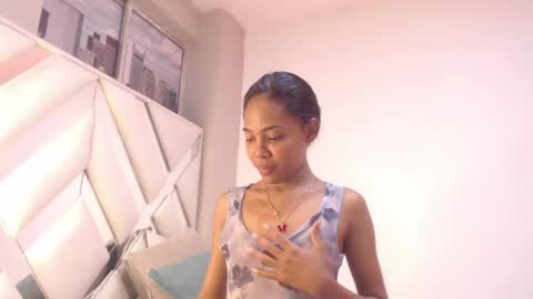 luna online show from April 15, 1:14 pm