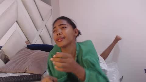 luna online show from March 25, 1:51 pm