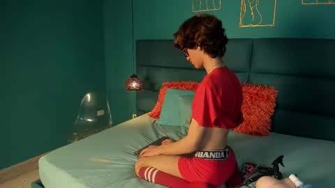 willturneer online show from March 31, 4:35 am