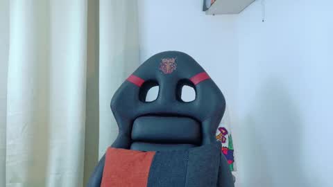 willy_veins online show from September 23, 5:19 pm