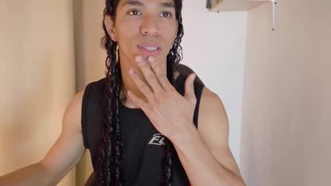 willy_veins online show from October 16, 4:39 pm