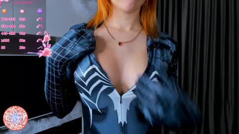 Linda online show from December 11, 11:00 pm