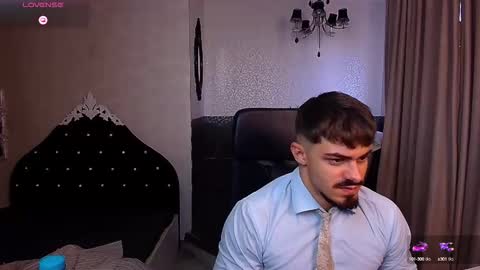 Snapshot of wilsonjules chatting on September 22, 5:11 am WilsonJules online show from September 22, 5:11 am