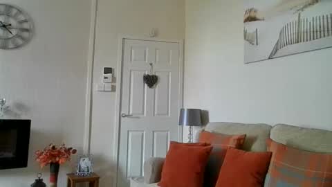 Snapshot of windy19391a chatting on September 18, 7:23 am windy19391a online show from September 18, 7:23 am