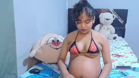  Winnifer Gonzalez  online show from October 20, 3:33 am