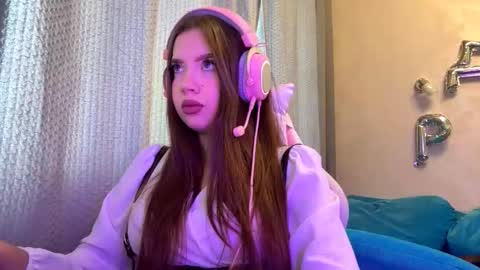 Ava online show from October 3, 3:26 am