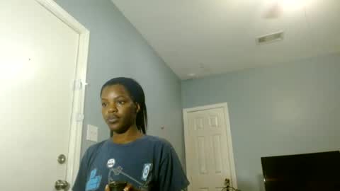 Snapshot of wishhwashy22 chatting on January 3, 5:50 am Chanel online show from January 3, 5:50 am