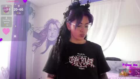     Luna Violeta  A r t i s t  online show from February 9, 8:22 pm