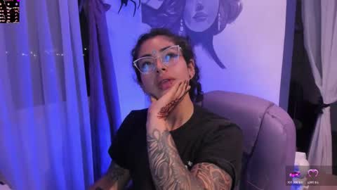     Luna Violeta  A r t i s t  online show from December 1, 3:26 am