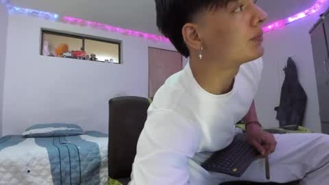 Ken online show from April 22, 3:46 am