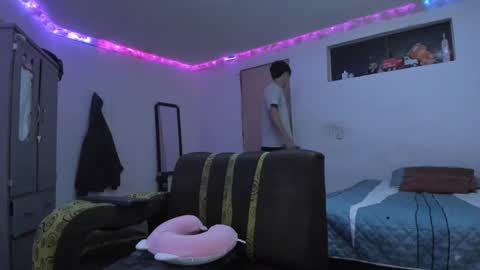 Ken online show from April 6, 4:46 am