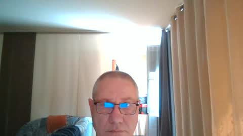 wixer1970 online show from July 5, 12:12 pm