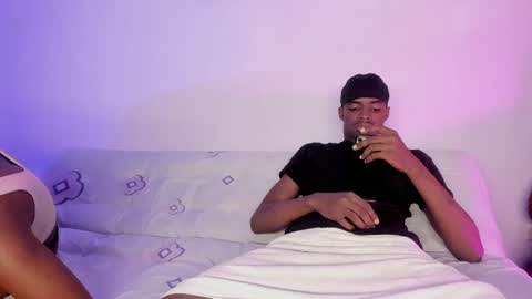 Wiz and Candy online show from July 13, 1:09 am
