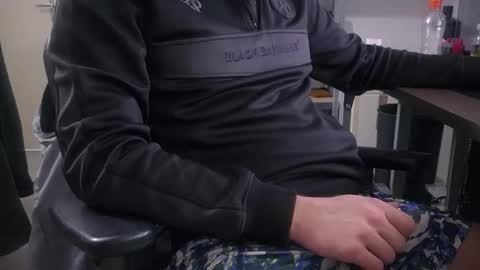 wnhz27 online show from November 8, 6:27 am