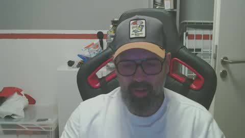 Adam online show from December 6, 7:48 am