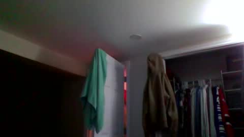 woodeee77 online show from March 10, 12:26 am