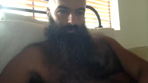 woof_wolf37 online show from October 12, 4:10 pm