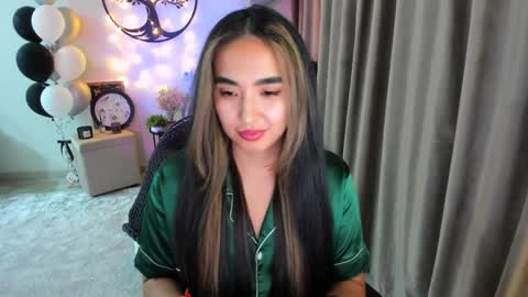 dudetta Kim online show from March 28, 6:09 pm