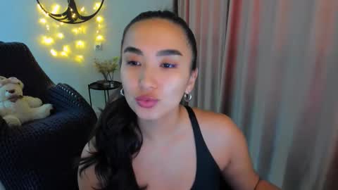 dudetta Kim online show from February 13, 11:35 am