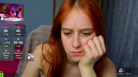 wow_emma_ online show from April 8, 12:30 pm