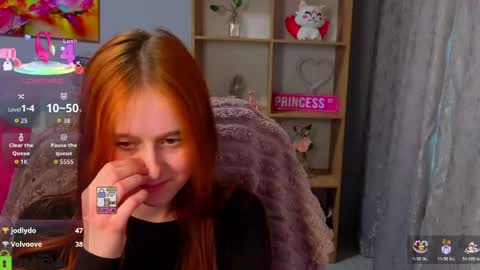 wow_emma_ online show from May 12, 4:05 pm