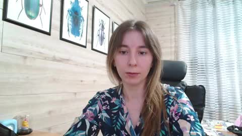 Anna  online show from April 29, 3:17 pm