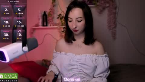 Sue online show from April 19, 2:01 am