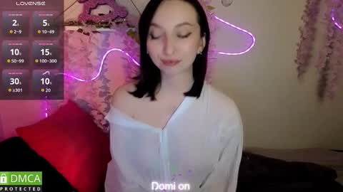 Sue online show from March 11, 5:27 pm