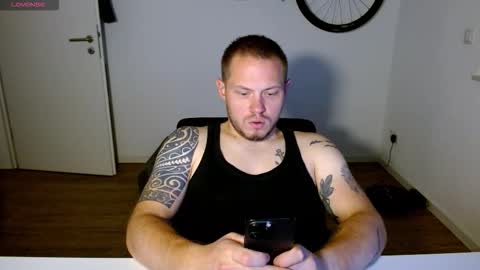 x19marco93x online show from October 7, 7:10 pm