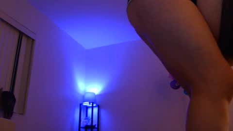 x2kayx2 online show from February 12, 5:55 am