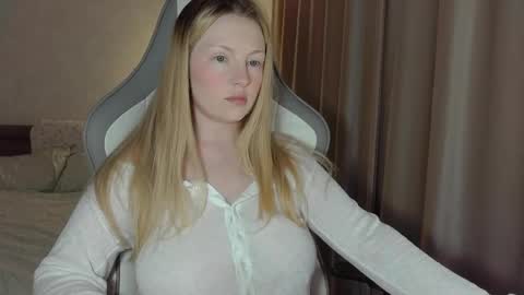 eva online show from April 22, 5:31 pm