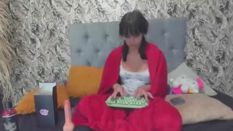 Snapshot of x_fire_vixen chatting on January 29, 9:23 am  Veronica  online show from January 29, 9:23 am