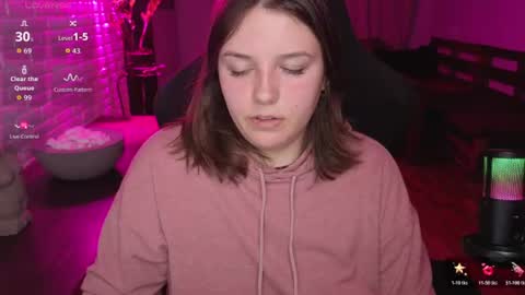 LOVE NERDS ONLY online show from July 20, 12:57 am