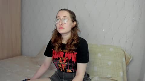 Snapshot of x_purr_agatha_x chatting on September 10, 2:12 am Agatha online show from September 10, 2:12 am