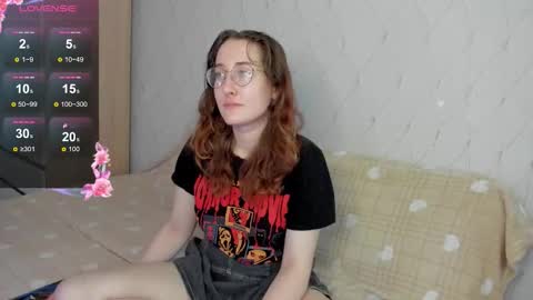 Snapshot of x_purr_agatha_x chatting on October 1, 2:32 am Agatha online show from October 1, 2:32 am