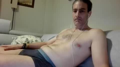 xalegarmax online show from May 9, 9:43 pm