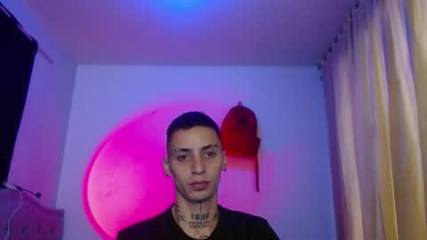 xalejo_max online show from October 10, 8:57 pm