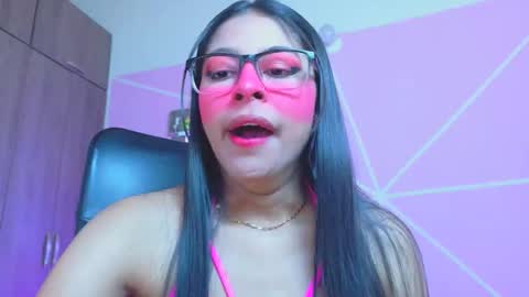 XALLYSONX online show from April 22, 11:39 am
