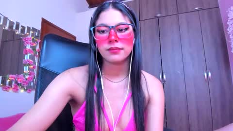 XALLYSONX online show from September 13, 1:46 pm